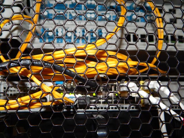 Części zamienne do maszyn budowlanych - na co zwracać uwagę?